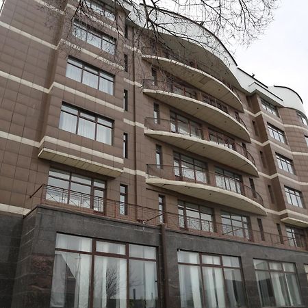 比什凯克麦里酒店 Lebedinovka 外观 照片