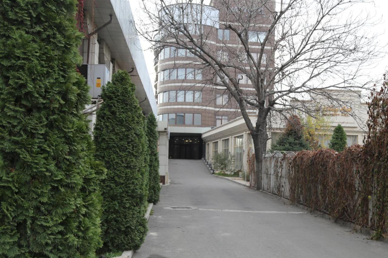 比什凯克麦里酒店 Lebedinovka 外观 照片