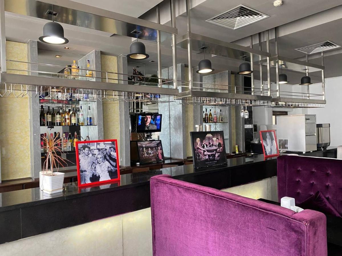 比什凯克麦里酒店 Lebedinovka 外观 照片
